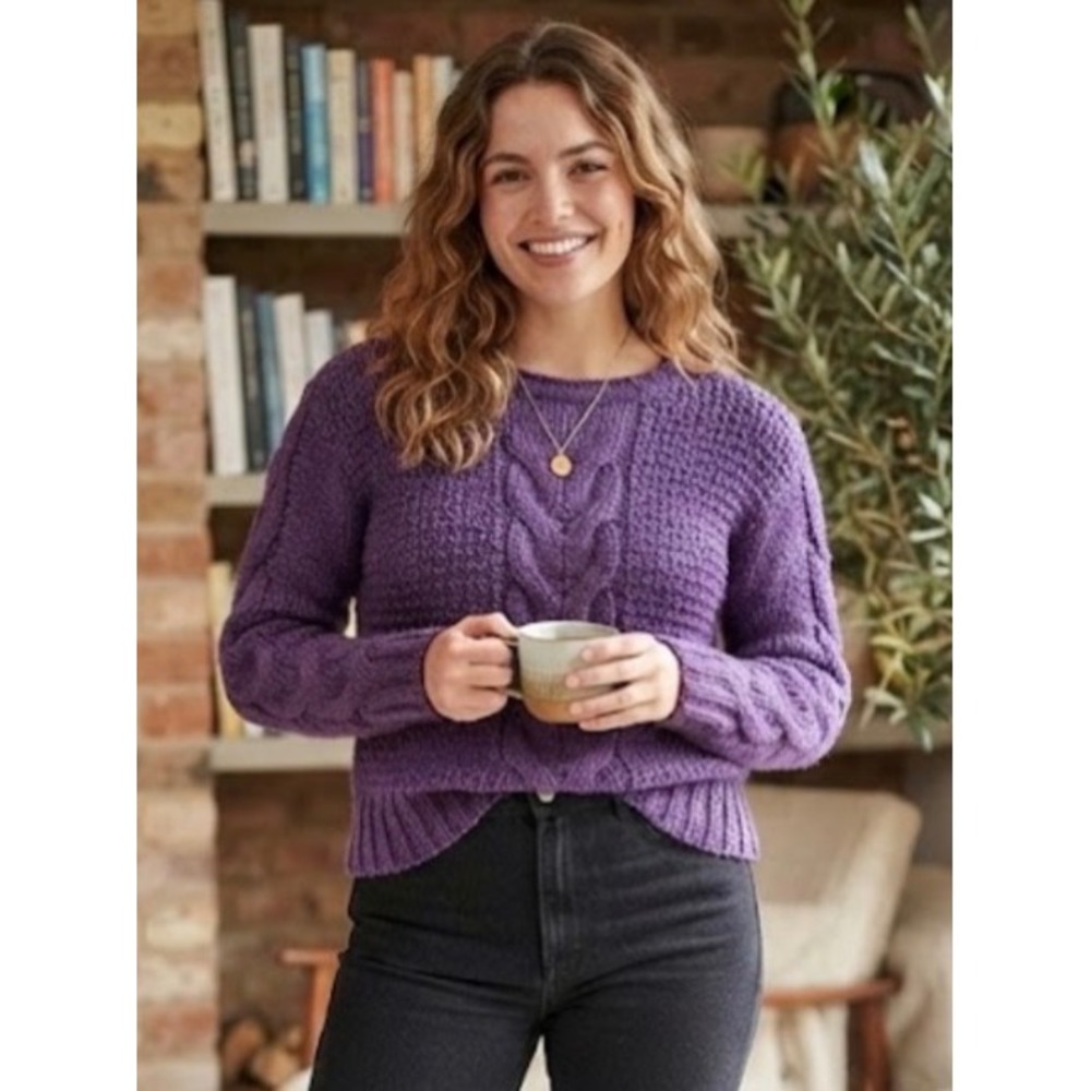 American Eagle Outfitters Purple Cable Knit Crew Neck Sweater Small Womens